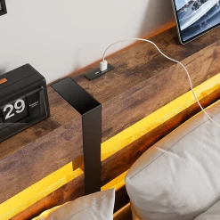 Lit 140x200 cm avec rangement sous le lit et éclairage LED RGB, cadre métal et surface boisée noir brun><noscript><img width=