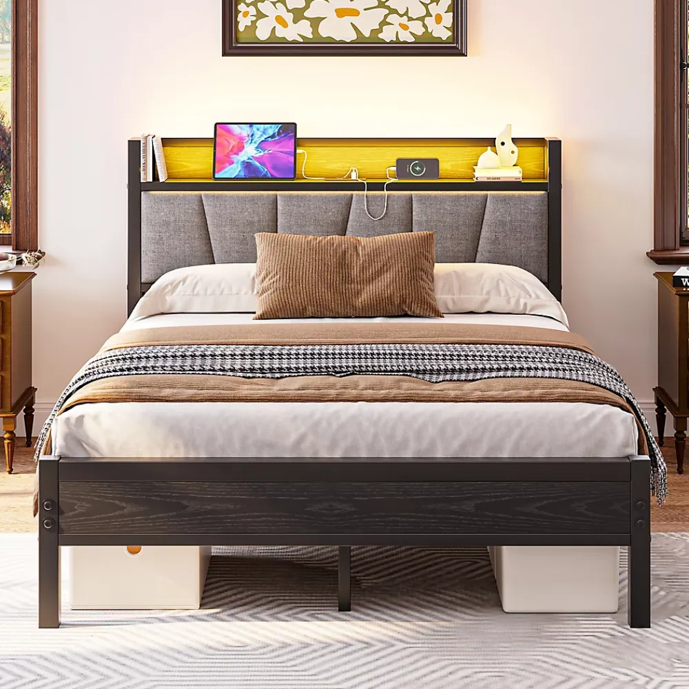 Redom Lit 140x190 cm avec tête de lit rembourrée, cadre métal noir, éclairage LED intégré et rangement* Lit Double