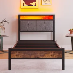 Redom Lit 90x200 cm avec tête de lit haute et LED multicolore, station de charge USB intégrée et cadre métal* Lit Simple