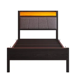 Lit 90x200 cm avec tête haute rembourrée, LED intégrées et station de charge USB, cadre métal noir><noscript><img width=