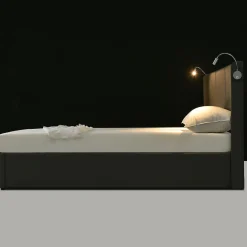 Lit 140x200 cm coffre avec sommier relevable, tête de lit tapissée PU gris et lampe de lecture à chargeur USB><noscript><img width=