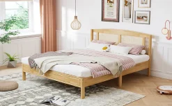 Lit 160x200 cm en pin et rotin PE avec tête de lit décorative, design naturel, 15 lattes et pieds centraux><noscript><img width=