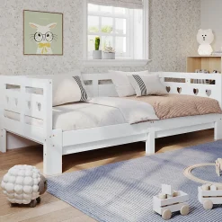 Lit 90x200 cm extensible avec 2e couchage et tête en forme de cœur en pin massif blanc, design romantique><noscript><img width=