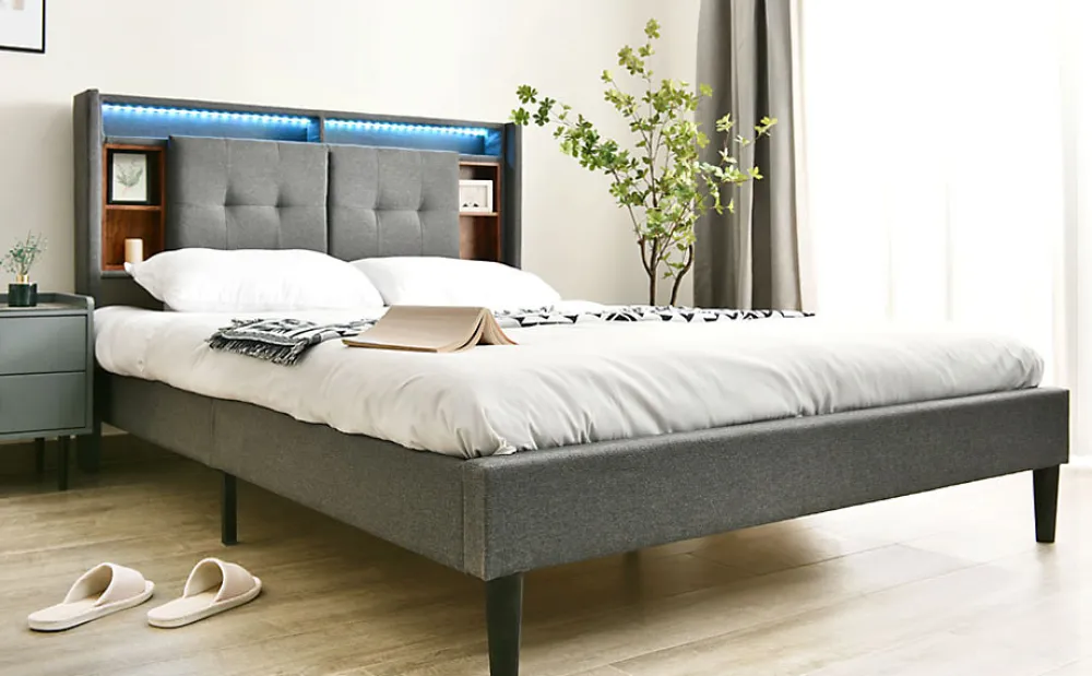Redom Lit 140x200 cm tête de lit avec rangement, ports USB et éclairage LED, cadre bois massif et tissu lin gris* Ensemble Sommier Et Matelas
