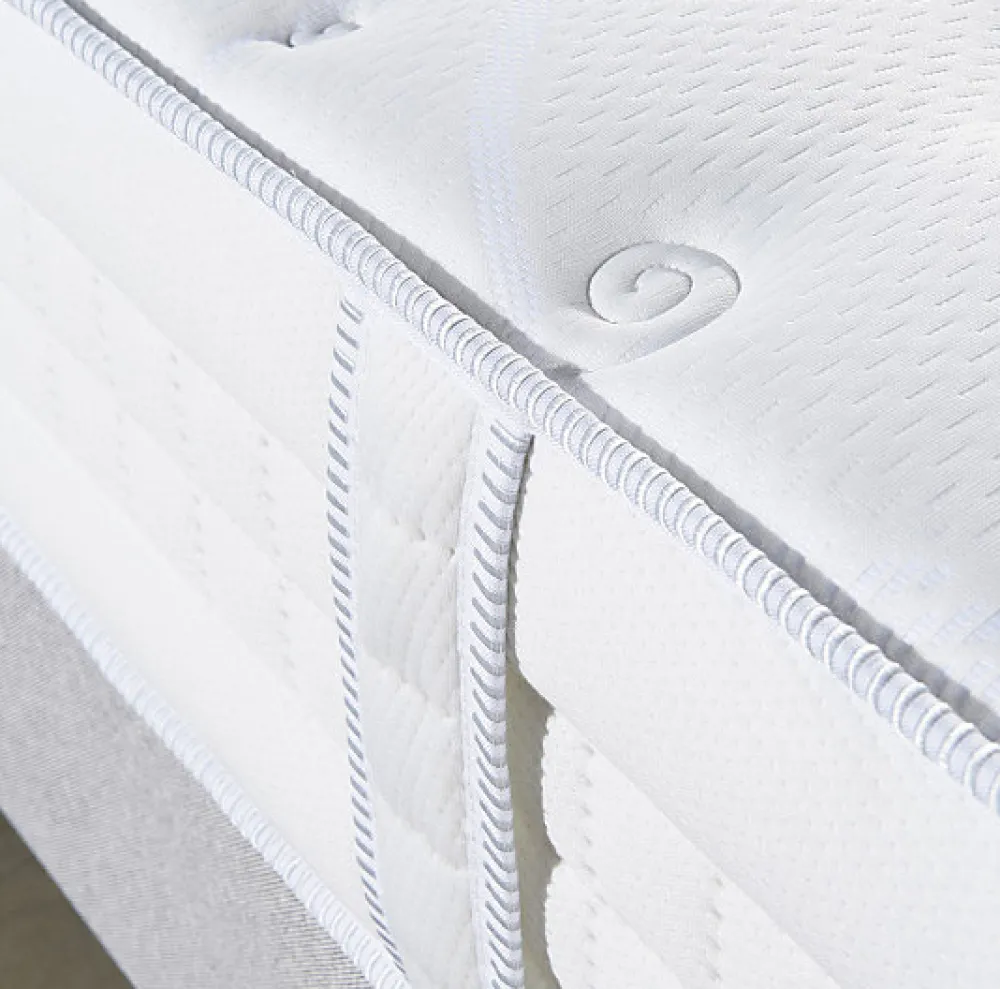 Essenzia Matelas DELICE TRES FERME 70x200 Mousse* Matelas