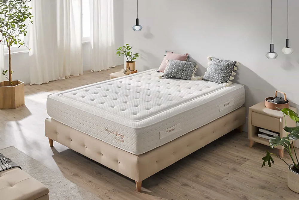 Matelas Royal Spring Premier en Latex HR 30, 140x200cm ->Moonia Hot