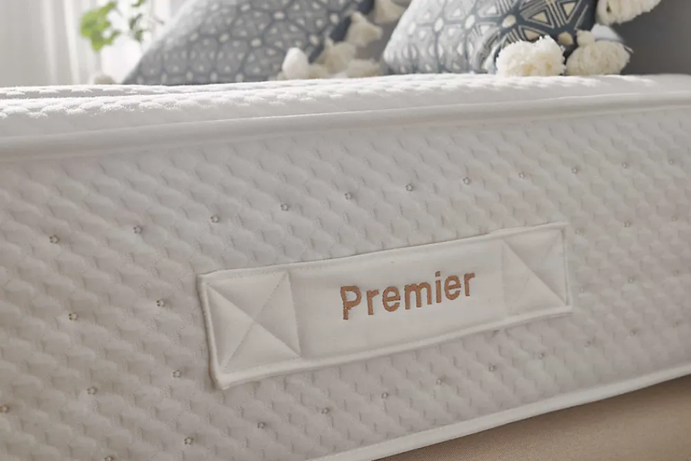 Matelas Royal Spring Premier en Latex HR 30, 140x200cm ->Moonia Hot