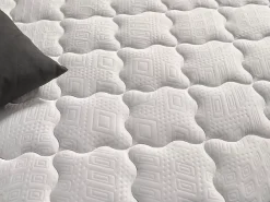 Simpur Low Cost Matelas 120x190 cm Natur Plus, mousse multizone, 30 cm, tissu stretch, 7 zones de confort, morphologique et excellente aération* Matelas