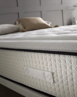 Simpur Low Cost Matelas 90x200 ressorts ensachés simpur exclusive sport épaisseur +- 30 cm avec mousse hr haute densité soutien semi-ferme* Matelas