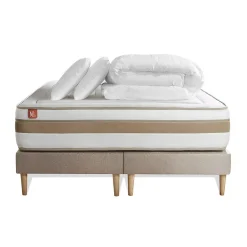 Pack sommier tapissier matelas Ressorts ensachés et mémoire de forme avec couette et oreillers>Marmottes & Co