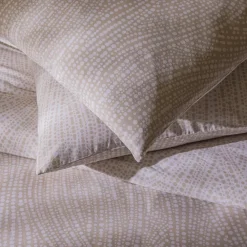 Future Home Parure de lit 2 personnes en coton 57 fils imprimé beige 260x240cm* Parure De Lit