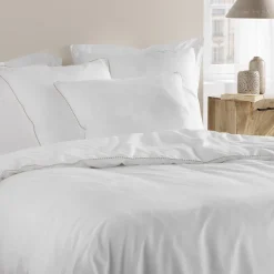 Douceur D'Intérieur Parure de lit blanche galon pompons beiges (240x220 cm - Blanc)* Parure De Lit