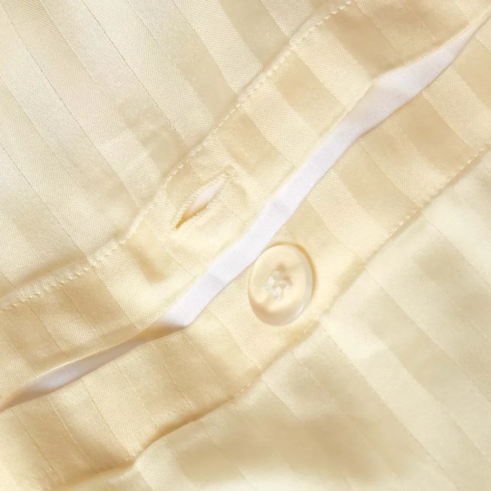 Homescapes Parure de lit satin rayé en coton égyptien 330 fils jaune pâle, 240x220cm -* Parure De Lit