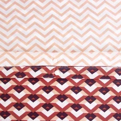 Linnea Parure de lit 240x220 cm en microfibre TIAGOH rouge motif géométrique 3 pièces* Parure De Lit
