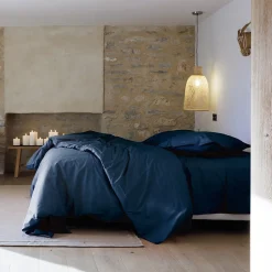 Parure de lit 260x240 cm set 50x70 cm percale MANOIR bleu Marine>Linnea Best