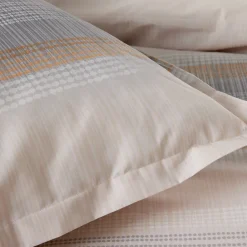 Parure de lit 260x240 cm 50x70 cm percale ESTEBAN beige 3 pièces><noscript><img width=