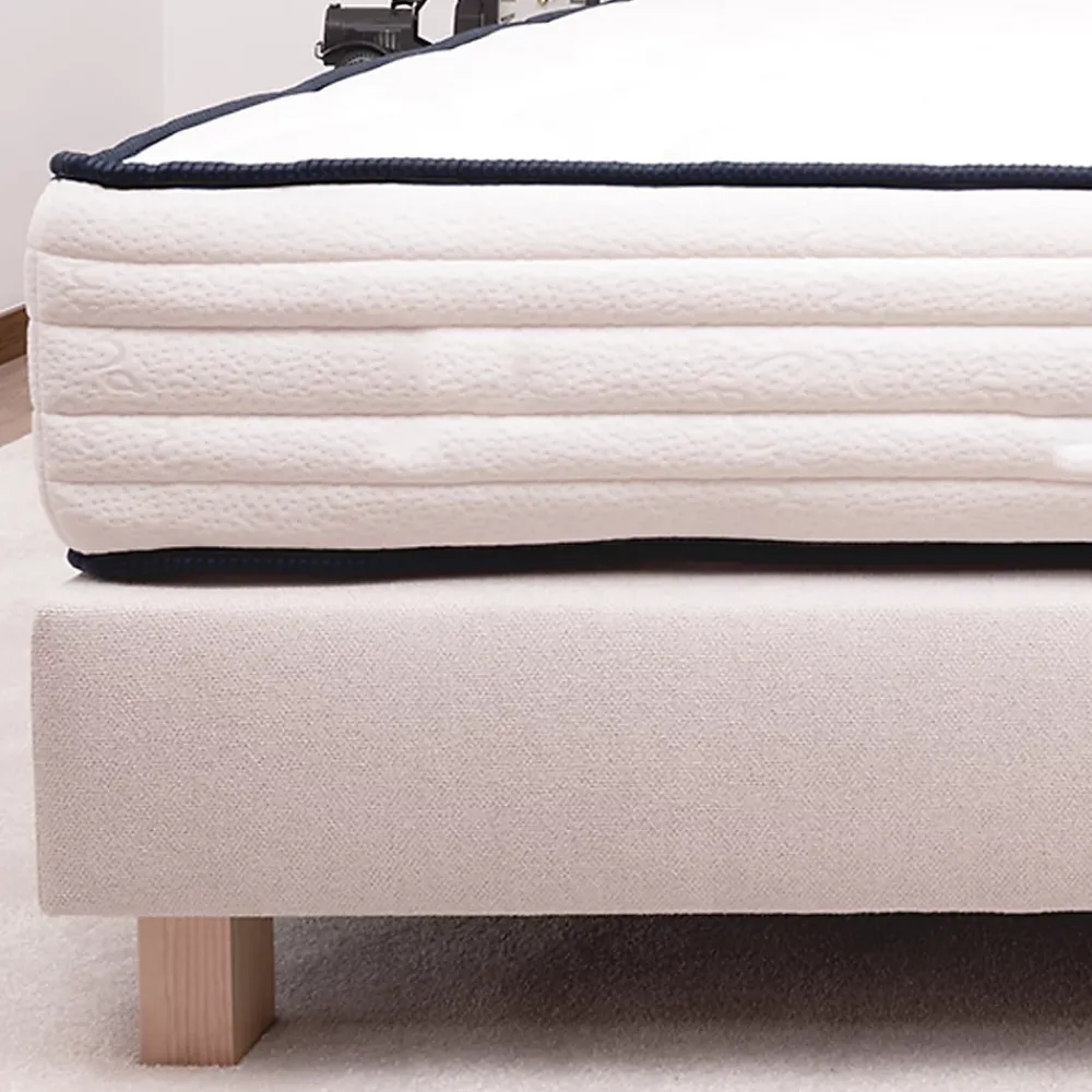 Juanio Sommier à lattes avec pieds TAMY, tapissier en bois massif couleur beige - longueur 200 x largeur 160 cm* Sommier