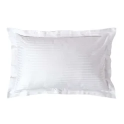 Taie d'oreiller à volants blanc satin rayé en coton égyptien 330 fils, 50x75 cm ->Homescapes Best