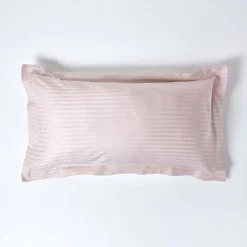 Homescapes Taie d'oreiller à  volants violet satin rayé en coton égyptien 330 fils, 50x90 cm -* Taie D'Oreiller