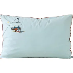 Taie d'oreiller brodée 50x80 cm en percale de coton PASSE MONTAGNE bleu givré>Linnea Sale