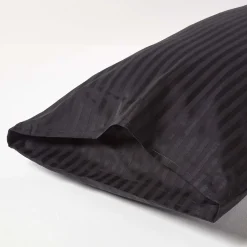 Taie d'oreiller noir satin rayé en coton égyptien 330 fils, 50x75 cm -><noscript><img width=