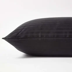 Homescapes Taie d'oreiller noir satin rayé en coton égyptien 330 fils, 40x40 cm -* Taie D'Oreiller