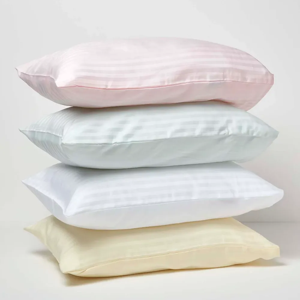 Homescapes Taies d'oreiller enfant rose satin rayé en coton égyptien 330 fils, 40x60 cm, lot de 2 -* Taie D'Oreiller