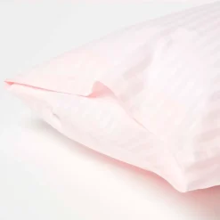 Homescapes Taies d'oreiller enfant rose satin rayé en coton égyptien 330 fils, 40x60 cm, lot de 2 -* Taie D'Oreiller
