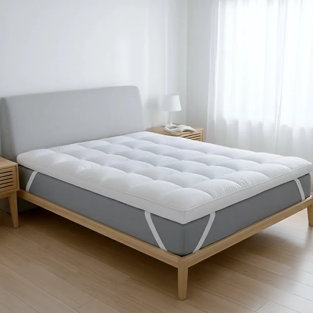 The White Stone Surmatelas 140x200 cm avec rembourrage en ouate de 1000 g/m²* Surmatelas